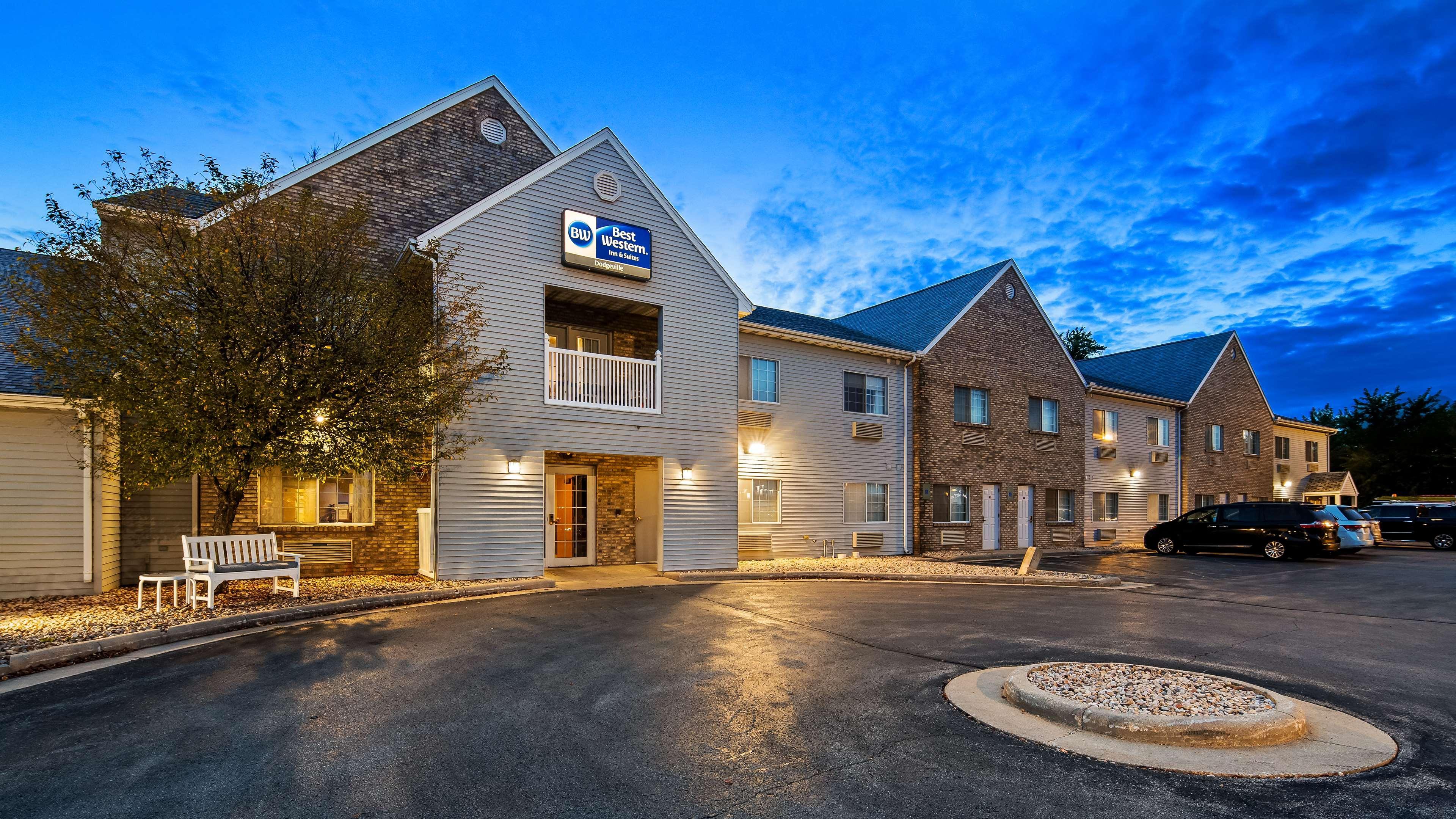 Best Western Dodgeville Inn & Suites Extérieur photo